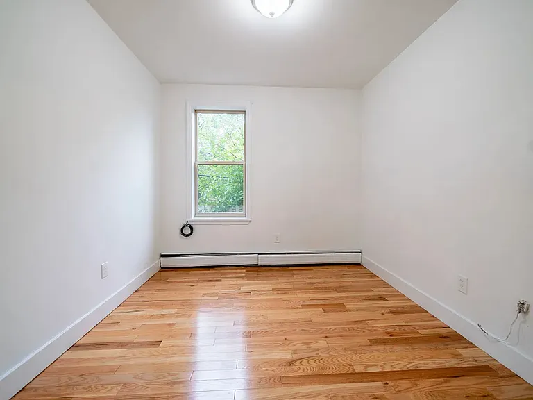 117 Magnolia Ave #1RR — Photo 3