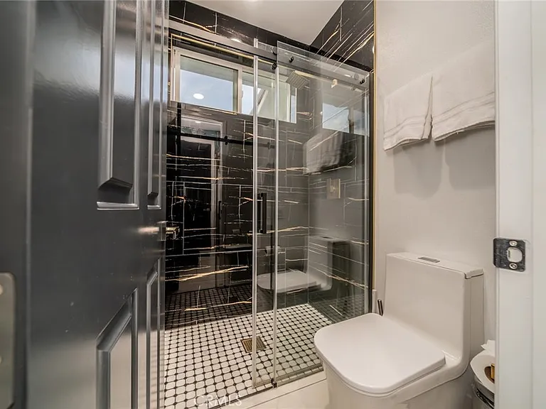 2932 Sunrise Way — Photo 21