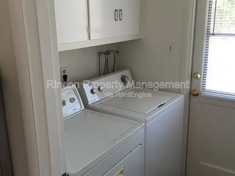 513 N North St — Photo 27