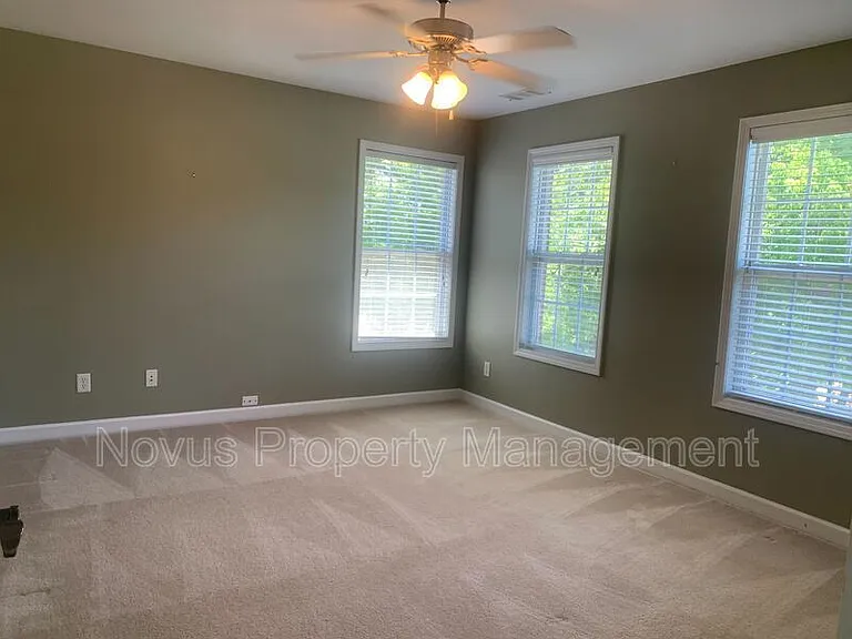 119 Tullamore Trl — Photo 20