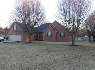 215 Fieldstone Dr, Murfreesboro, TN 37127