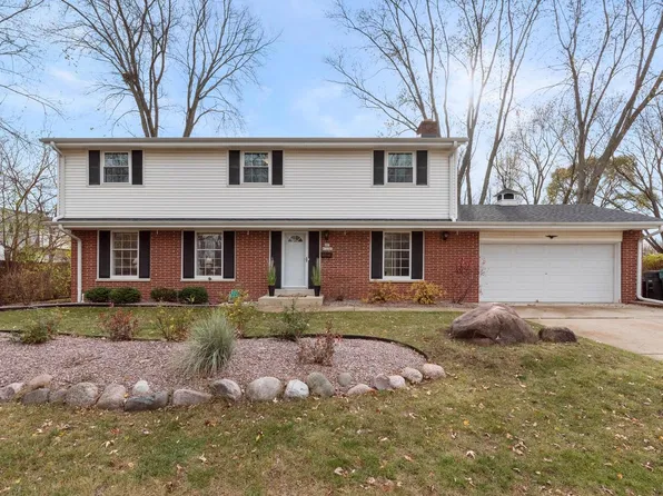 N87W15345 Kings HIGHWAY, Menomonee Falls, WI 53051