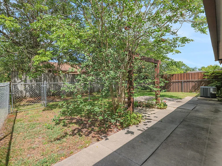 8670 Purslane Pl — Photo 33