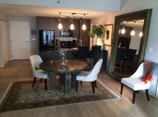 213 W Scott St, Chicago, IL 60610