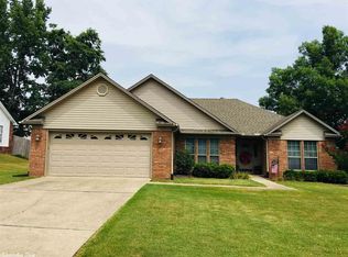 1610 Dove Dr, Benton, AR 72015