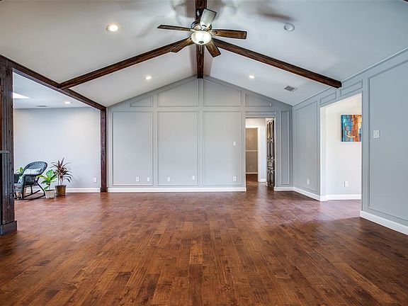 5th image of 1201 Lochness Ln