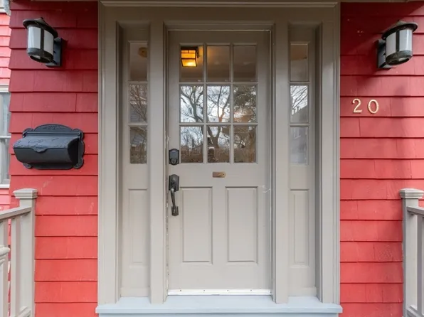 20 Maynard Pl, Cambridge, MA 02138