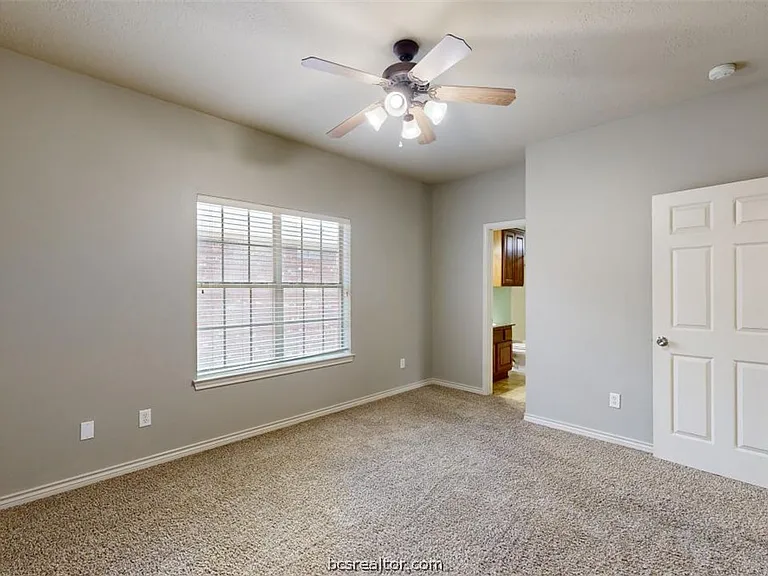 211 Forest Dr #C — Photo 22