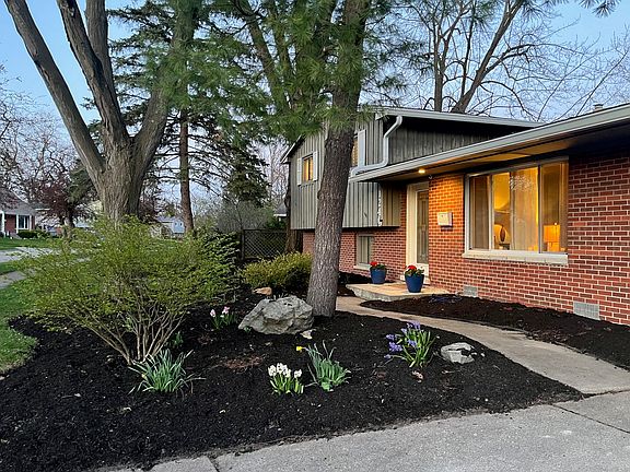 2nd image of 1246 Kuehnle Ave