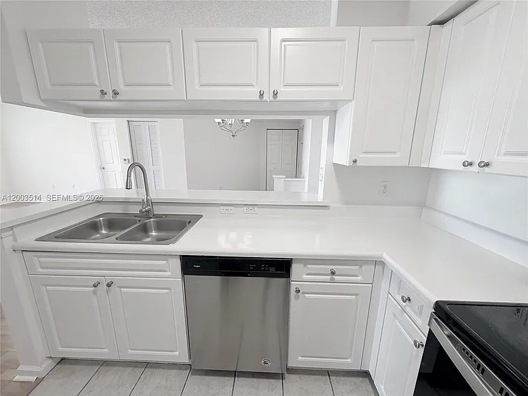 17100 N Bay Rd #1913 — Photo 14
