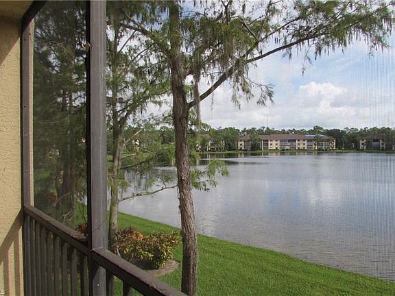 3rd image of 5716 Deauville Cir APT I206