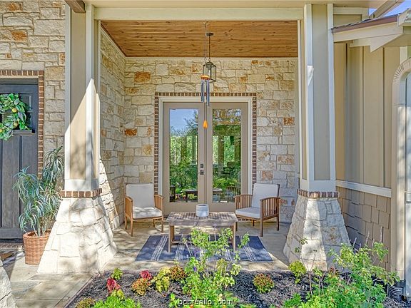 5th image of 17361 Makawee Ct