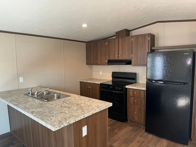 1007 Alexandria Rd SW #27 — Photo 1