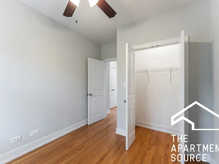 4549 N Leavitt St #3 — Photo 8