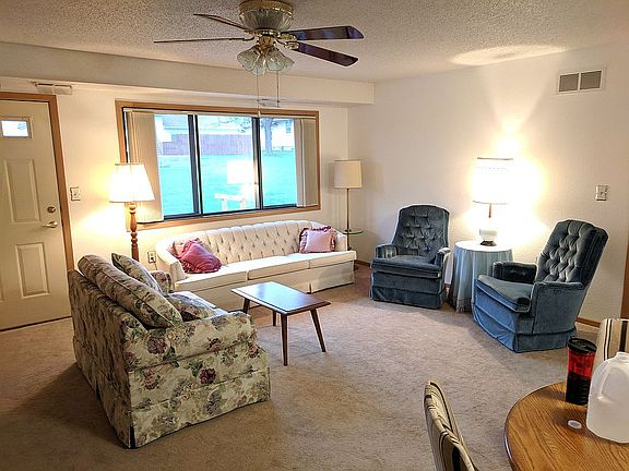 Main Living Area. 18x16