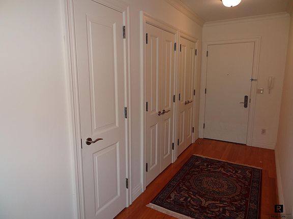 5th image of 155 Bay St APT 5A