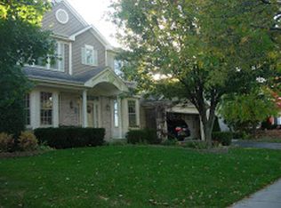5237 Spruce Pointe Dr, Gurnee, IL 60031