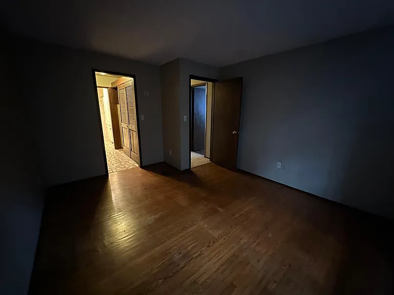 602 Melrose Ave E #202 — Photo 16