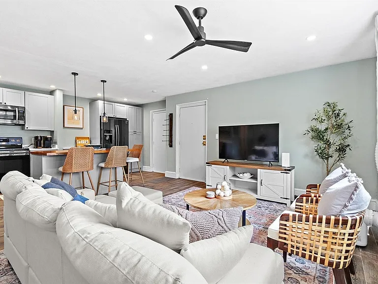 56 Coffey St #1 — Photo 9