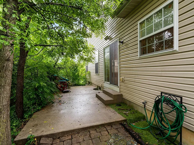 3510 King Edward Way — Photo 40