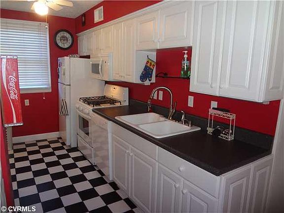 3rd image of 301 N Hamilton St APT J