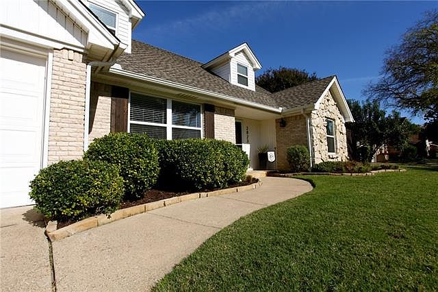 1st image of 2823 Bay Meadows Cir