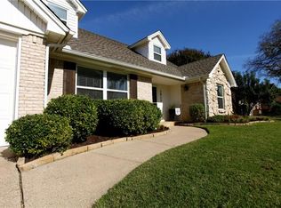 2823 Bay Meadows Cir, Farmers Branch, TX 75234