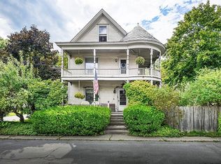 30 Laurel Ave, Bellows Falls, VT 05101