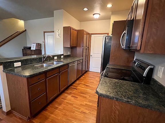 3rd image of 4320 Glenwood Dr Unit C