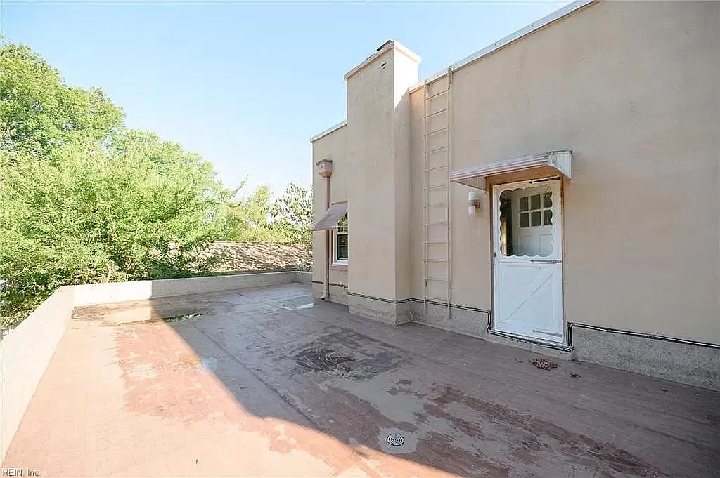 3 bed, 1900 sqft, $2,500 — Photo 3
