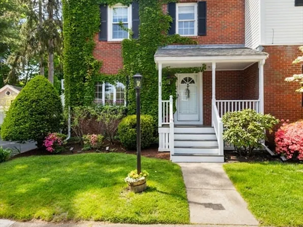 1 Cottage Ave #2, Winchester, MA 01890