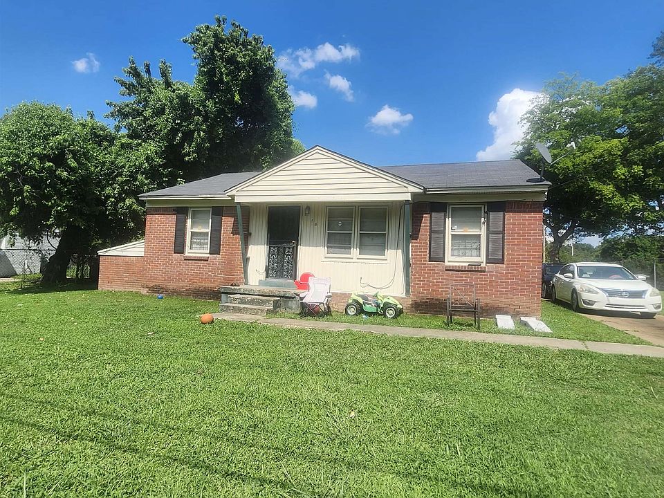 2nd image of 4658 Percy Rd