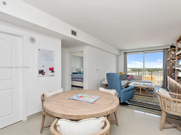 7350 SW 89th St APT 1103S, Miami, FL 33156