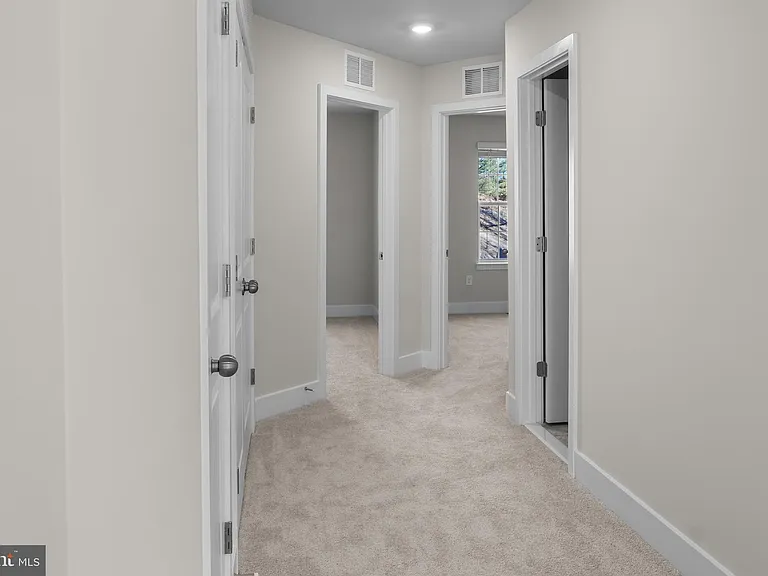 1705 Water Crossing Rd — Photo 20