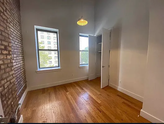 Rented by Premier Metro Realty Corp | media 6