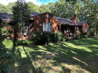 30 Barnes Rd, Wading River, NY 11792