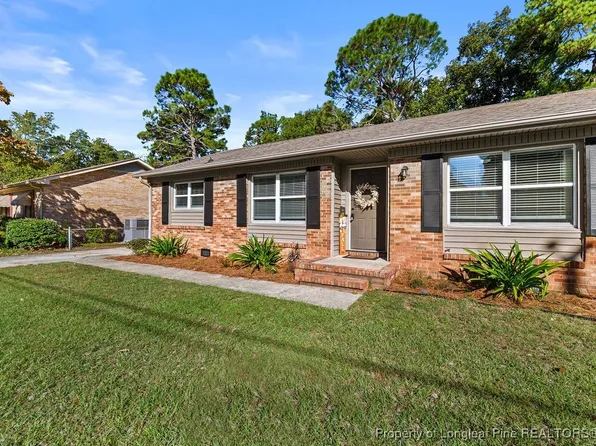 1607 Inverness Dr, Fayetteville, NC 28304