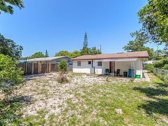 2nd image of 1324 Carmen Ave