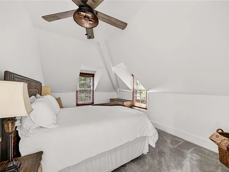 3669 Cochise Dr SE — Photo 48