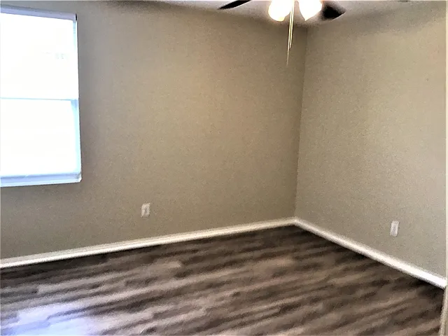 1620 Baxter Springs Dr — Photo 9