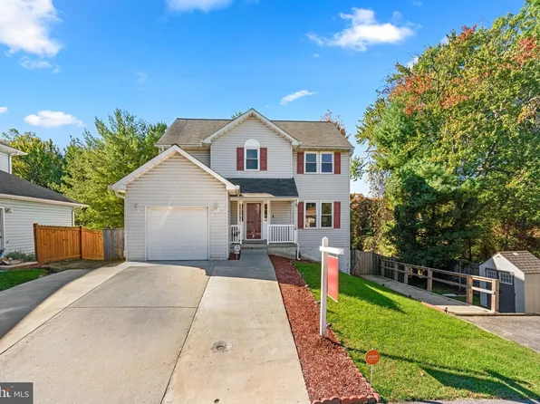 9512 Shantha Ct, Laurel, MD 20723