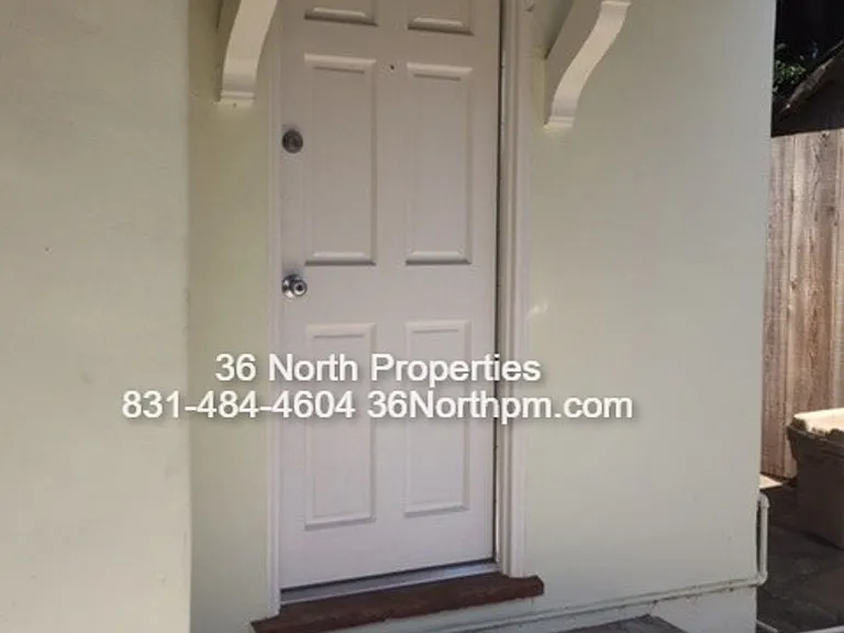 211 Larkin Street — Photo 2