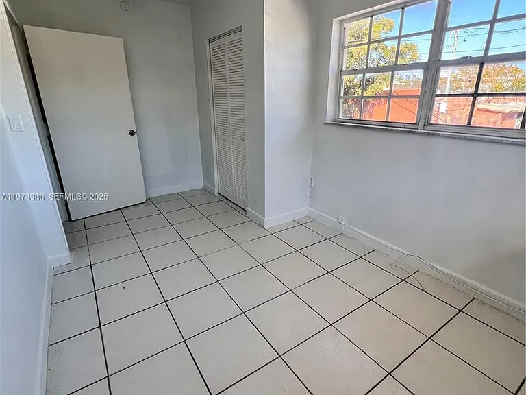 609 SW 14th Ave #2 — Photo 12