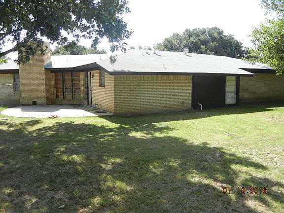 2nd image of 2419 Monterrey Dr