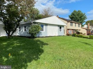 242 Tiffany Ln, Willingboro, NJ 08046