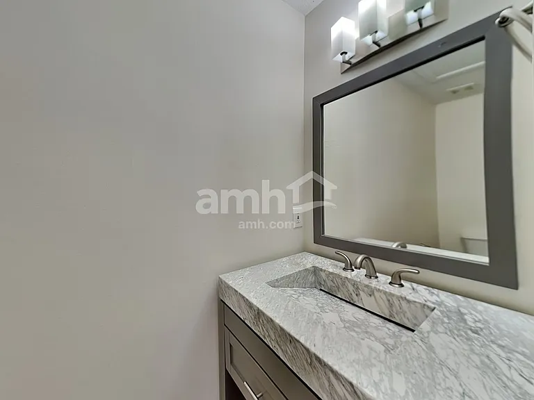 2840 Meadow Gln — Photo 20