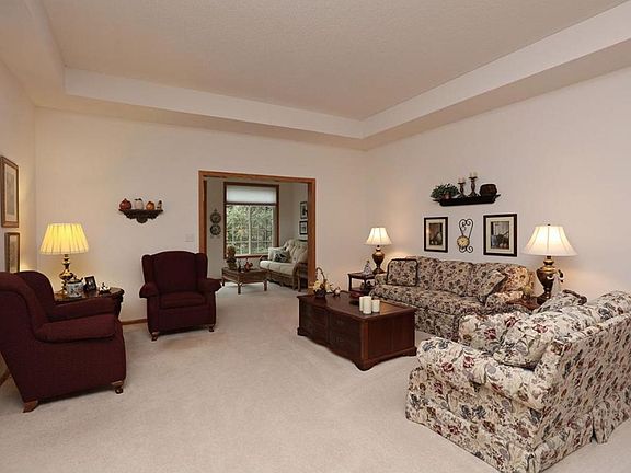 4th image of 2615 Boulder Way
