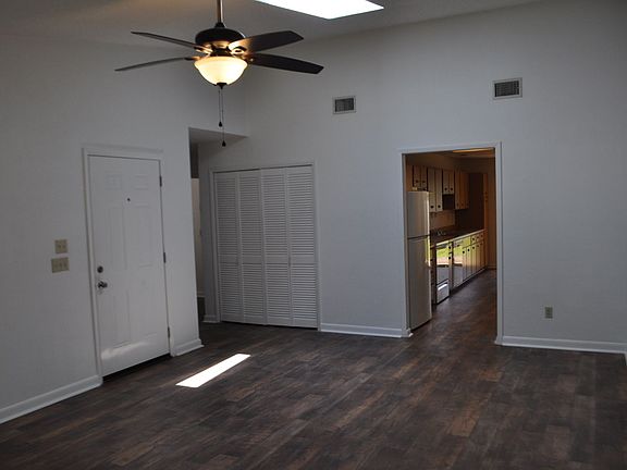 4th image of 14A Wellhaven Ln