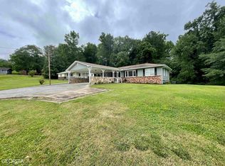 187 Commerce Ln, Ball Ground, GA 30107