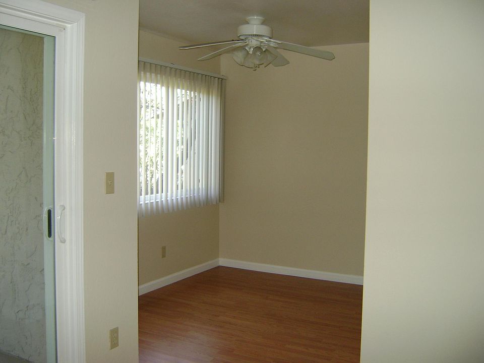1st image of 376 College Ave APT 3